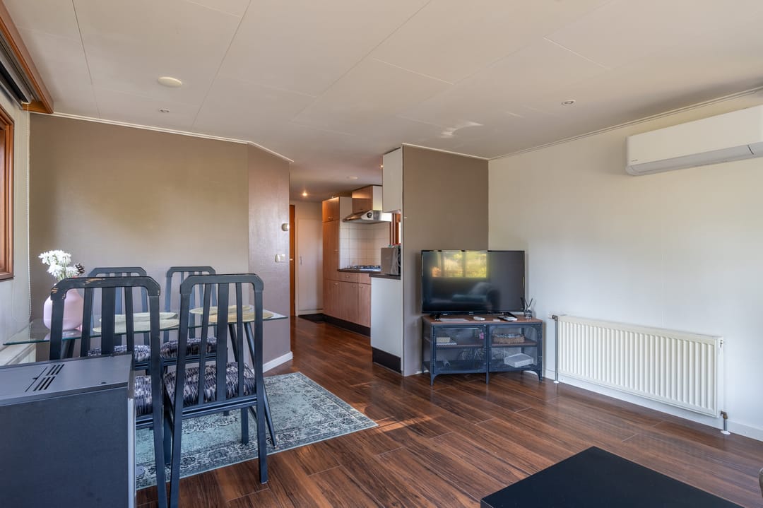 Foto 7 van Vogels' tún 82