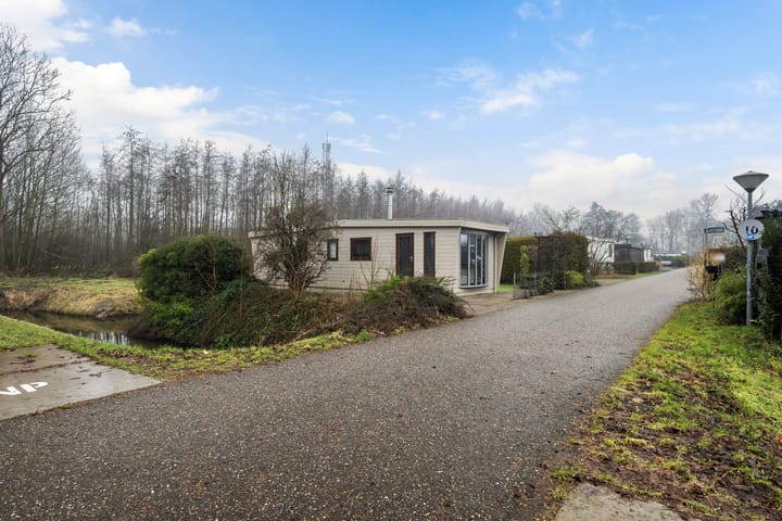 Foto 24 van Vogels' tún 82