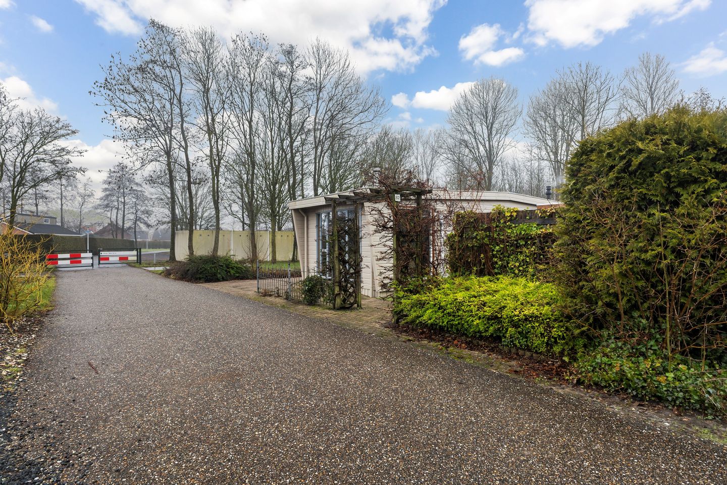 Foto 25 van Vogels' tún 82