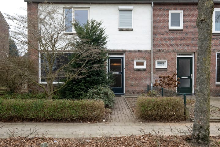 Photo 5 of Wilhelminastraat 24