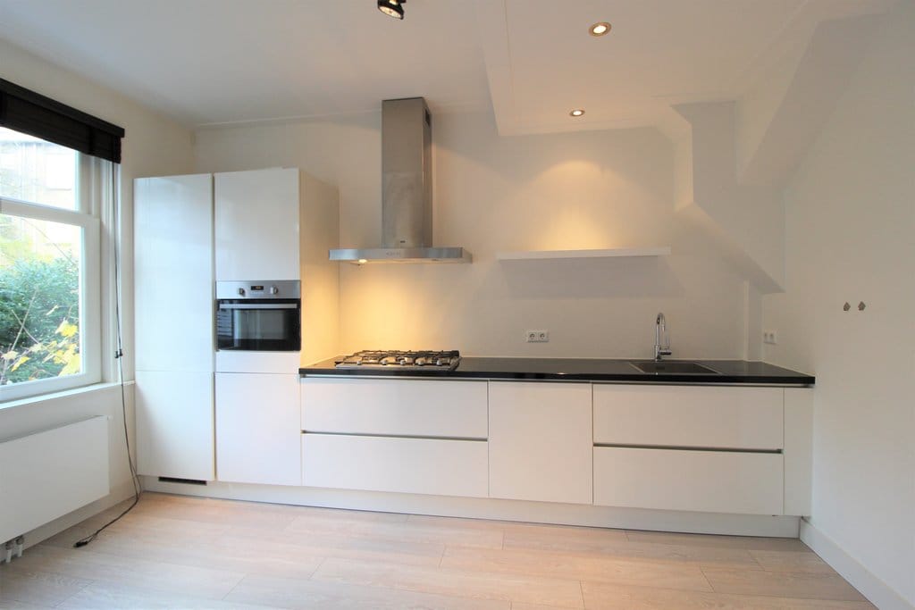 Photo 4 of Beethovenstraat 14-1