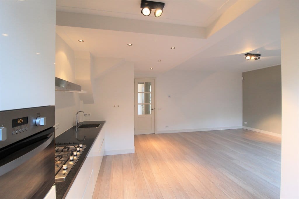 Photo 6 of Beethovenstraat 14-1