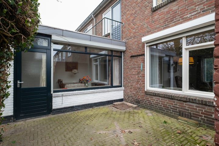 Photo 36 of Wilhelminastraat 24