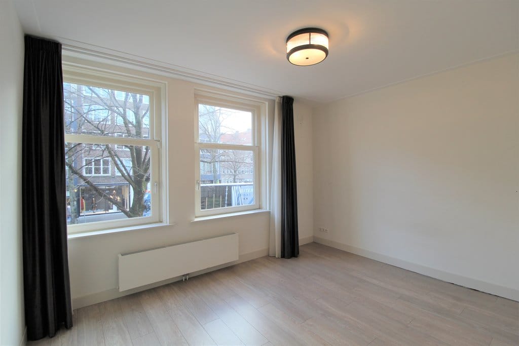Photo 10 of Beethovenstraat 14-1