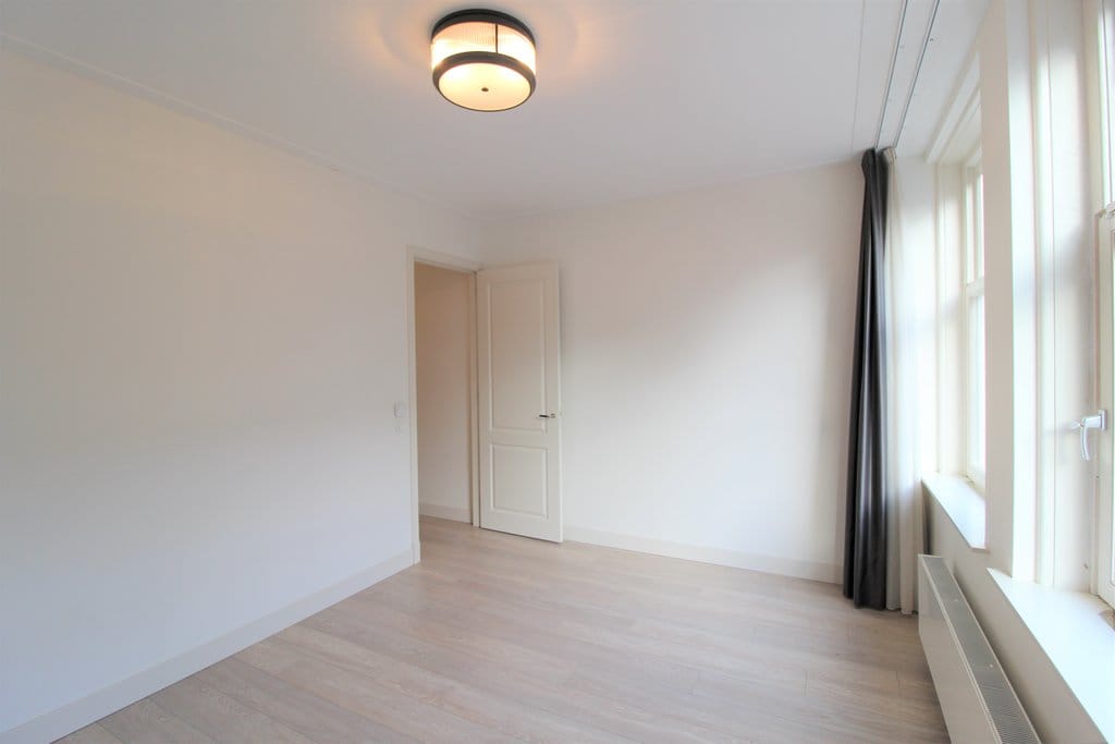Photo 11 of Beethovenstraat 14-1