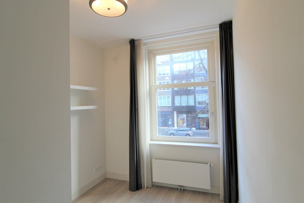Photo 12 of Beethovenstraat 14-1