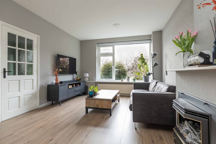 Photo 11 of Begoniastraat 61