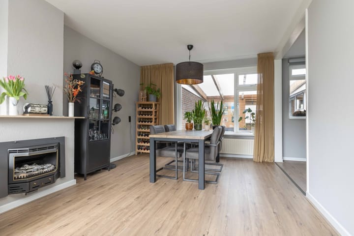 Photo 12 of Begoniastraat 61