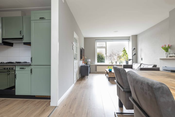 Photo 15 of Begoniastraat 61