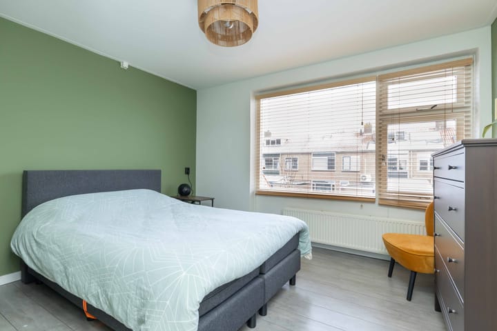 Photo 24 of Begoniastraat 61