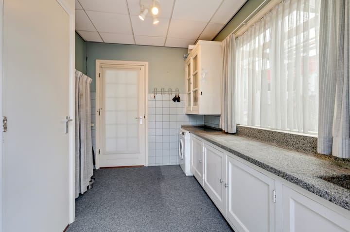 Foto 26 van Meester Lovinklaan 8