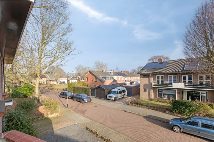 Foto 39 van Meester Lovinklaan 8