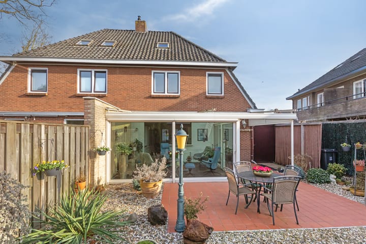 Foto 48 van Meester Lovinklaan 8