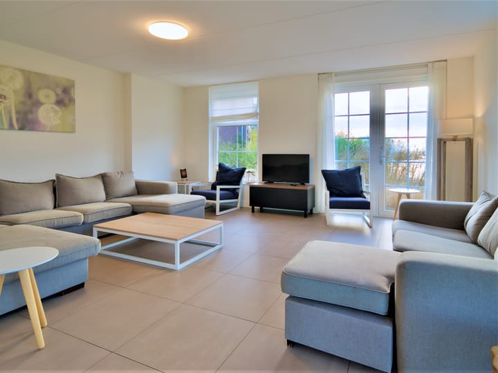 Photo 2 of Zeedijk 2-643