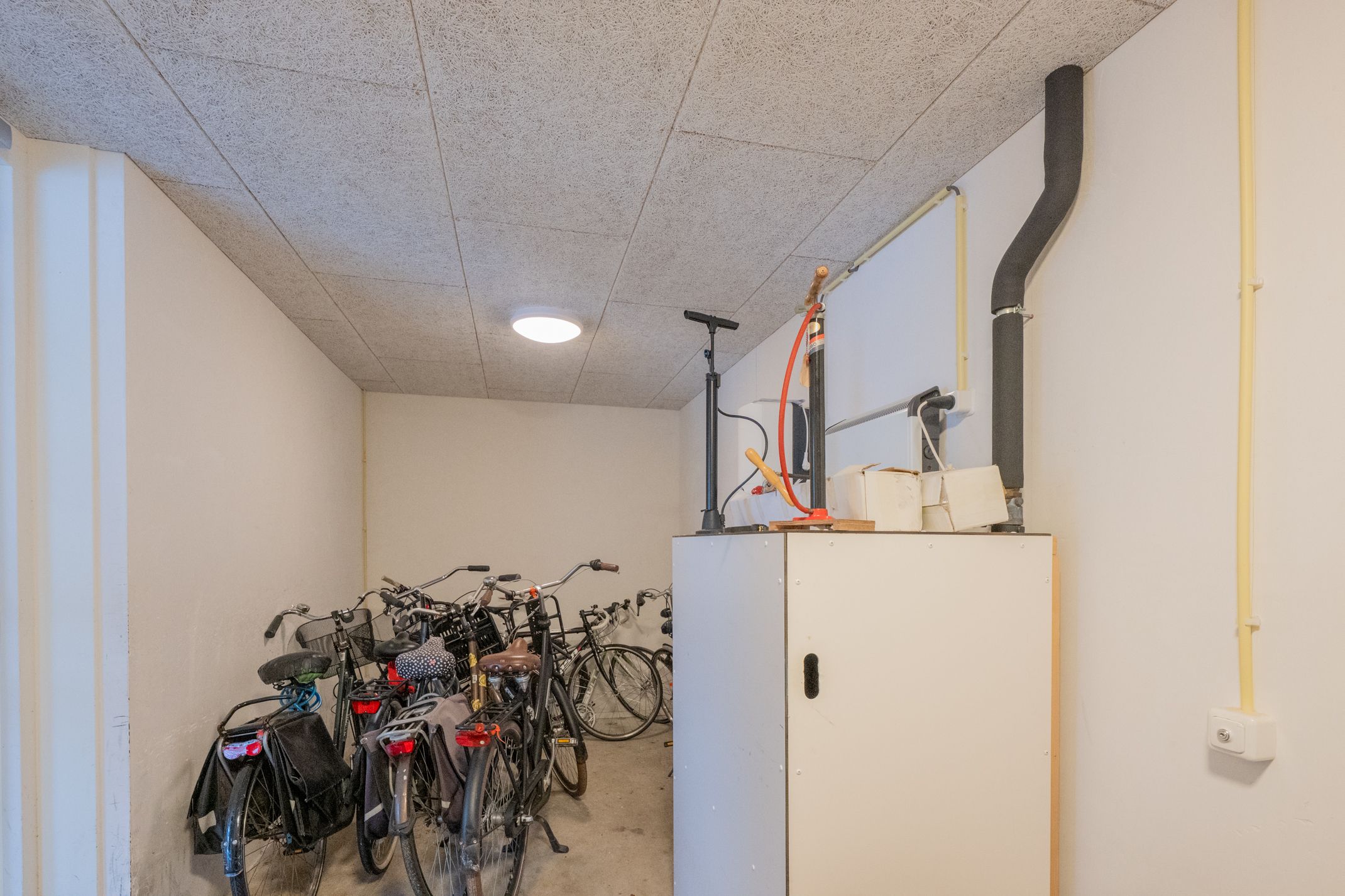 Photo 33 of Idenburgstraat 12