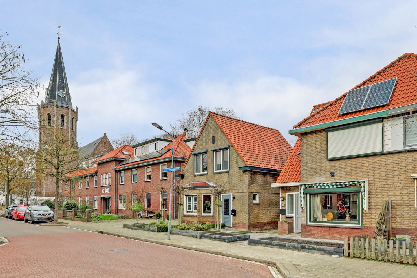 Foto 4 van Burg Elenbaasstraat 12