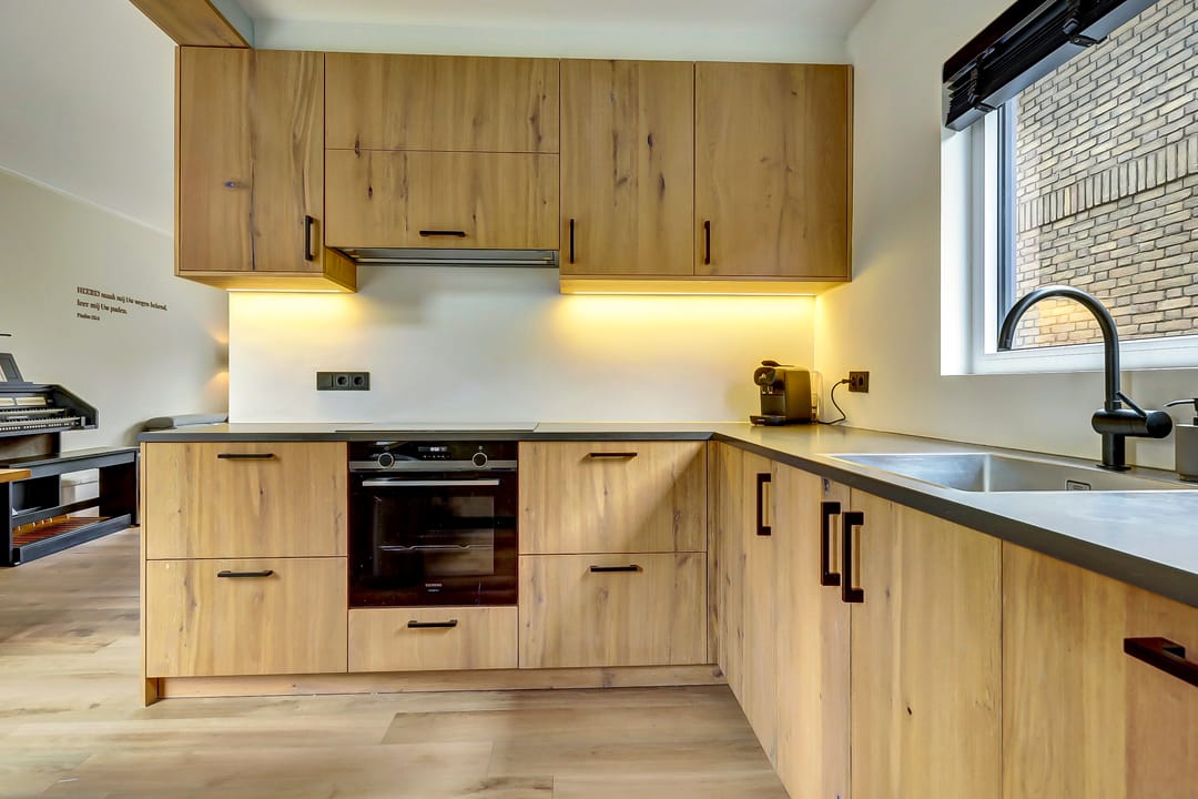 Foto 16 van Burg Elenbaasstraat 12