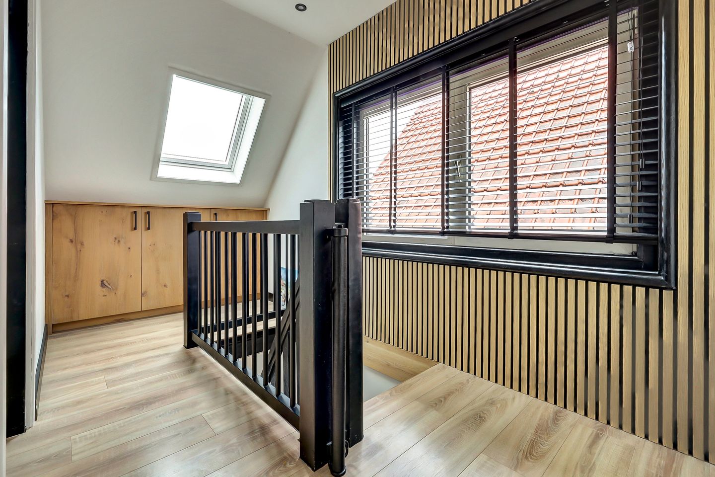 Foto 19 van Burg Elenbaasstraat 12