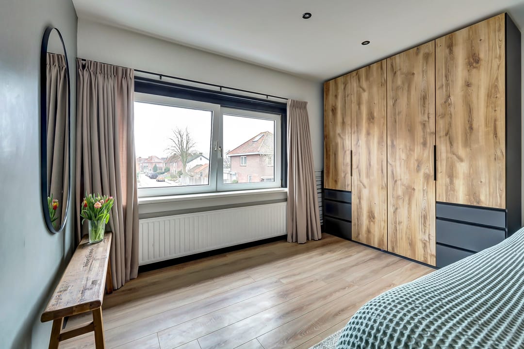 Foto 22 van Burg Elenbaasstraat 12