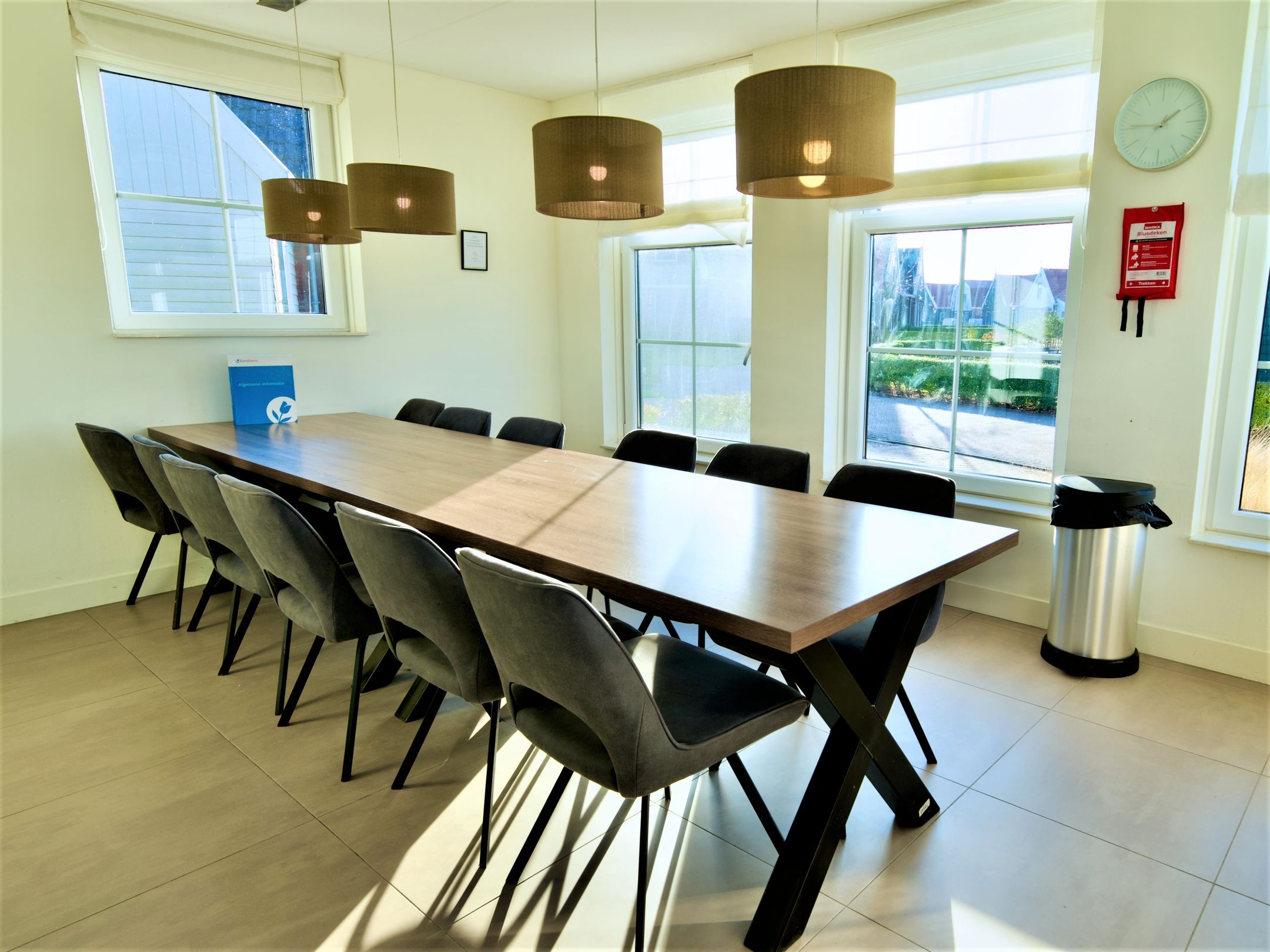 6-bedroom freehold villa in Uitdam — photo 5 of 5