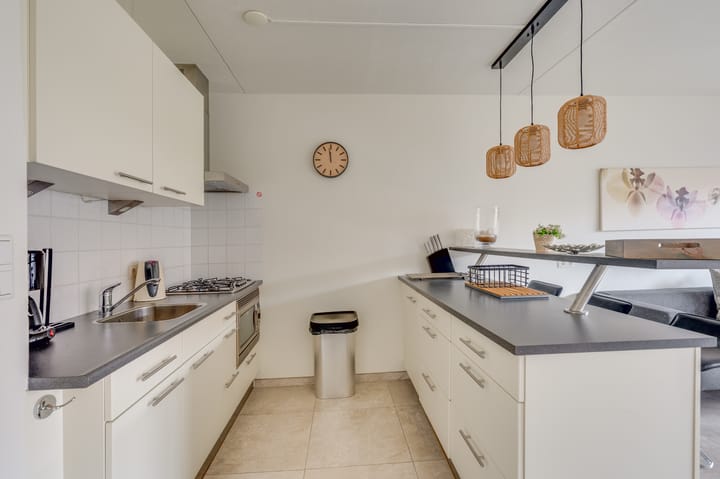 Photo 10 of Esdoornstraat 4