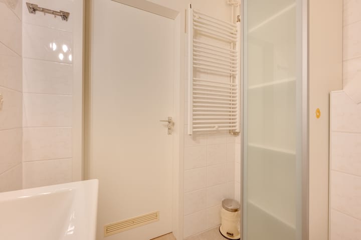 Photo 26 of Esdoornstraat 4