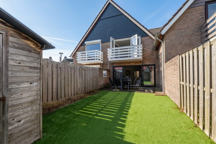 Photo 33 of Esdoornstraat 4