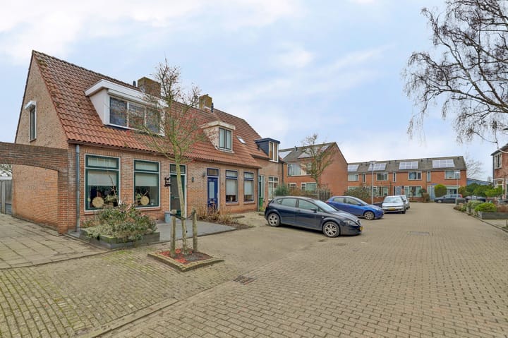 Photo 4 of Lambrechtsenstraat 3