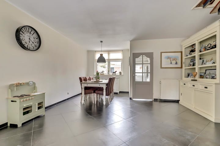 Photo 10 of Lambrechtsenstraat 3