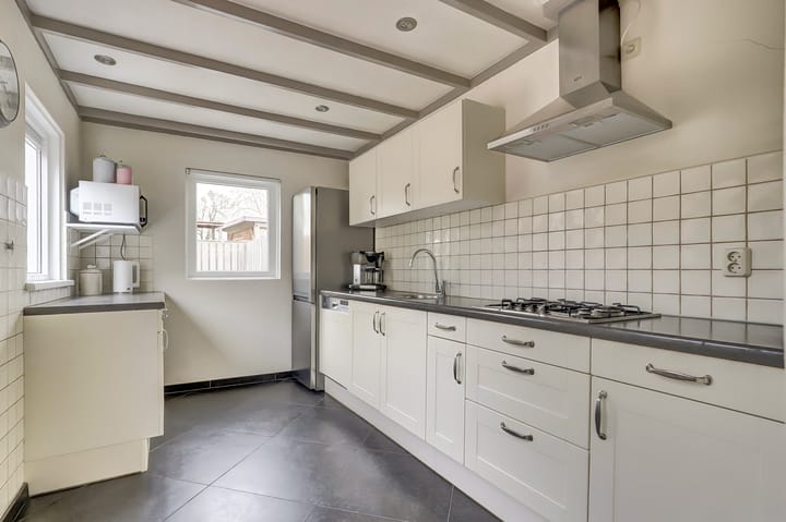 Photo 13 of Lambrechtsenstraat 3