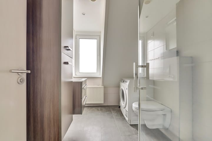 Photo 23 of Lambrechtsenstraat 3