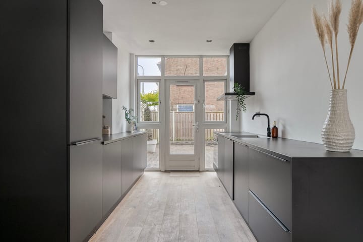 Foto 8 van Evertsenstraat 11-A