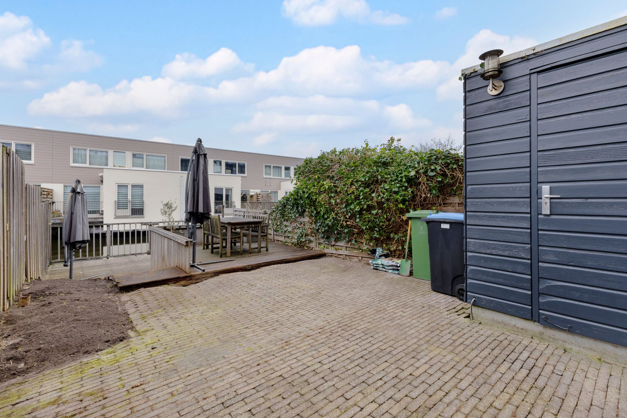 Photo 9 of Zonnebaars 11