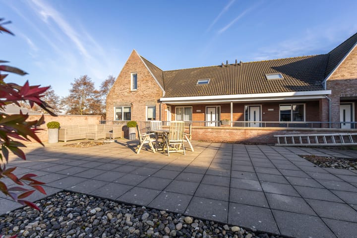 Photo 2 of Dirk IV-plein 30