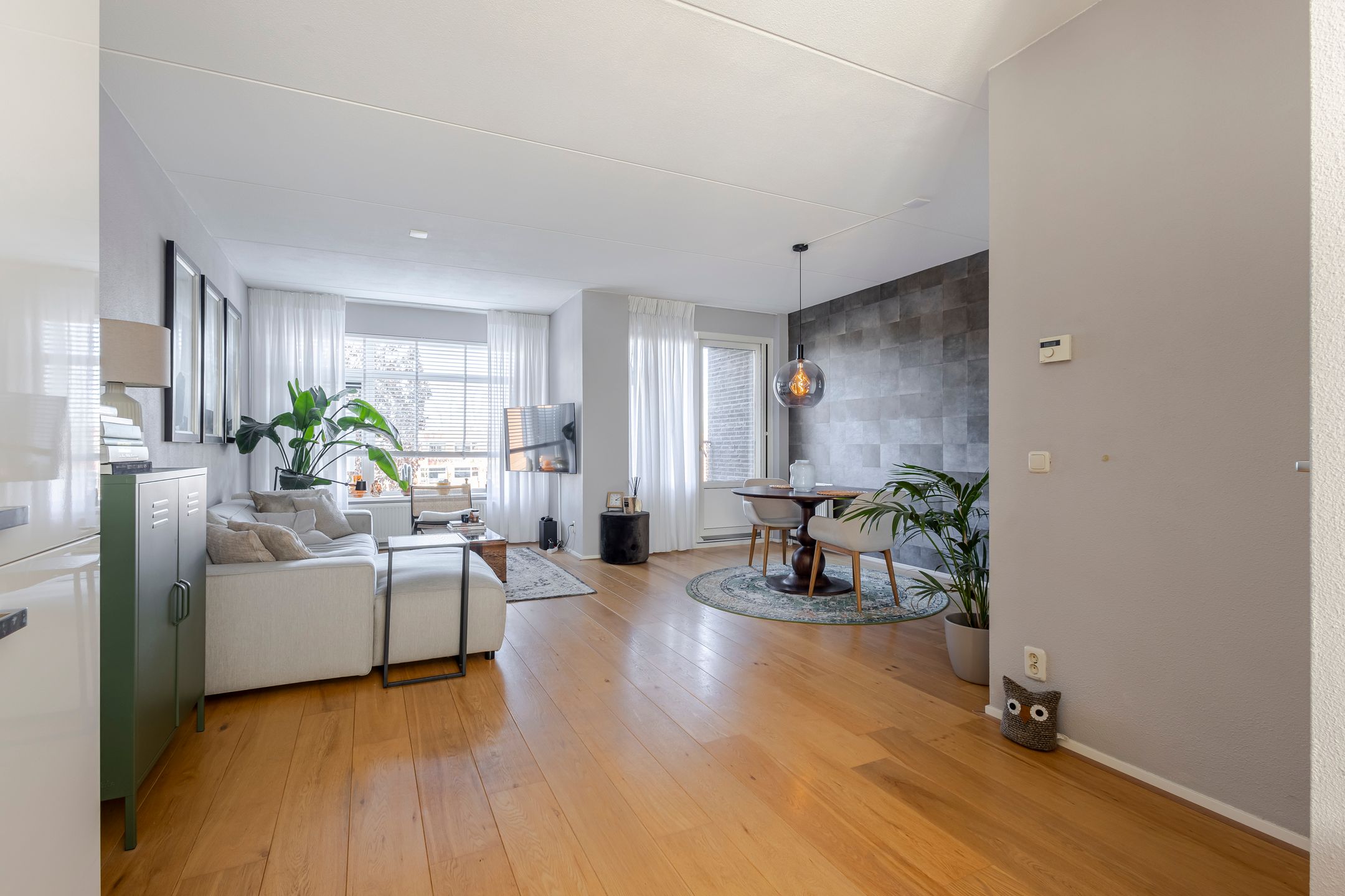 Foto 15 van Dirk IV-plein 30