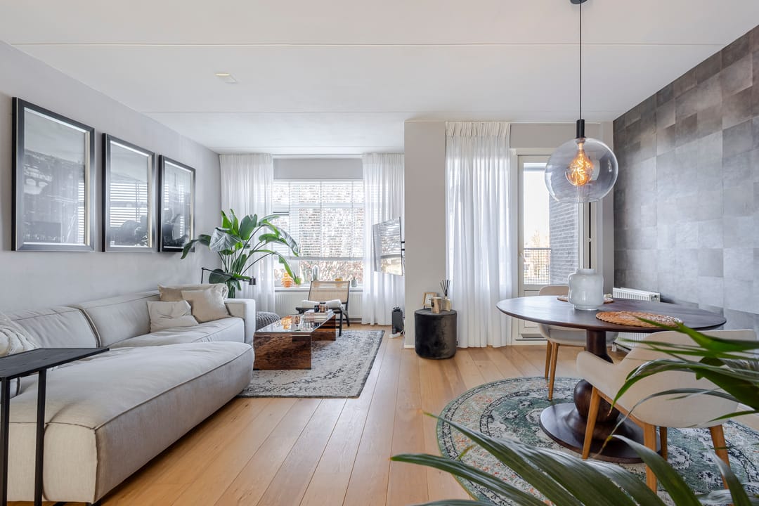 Foto 16 van Dirk IV-plein 30