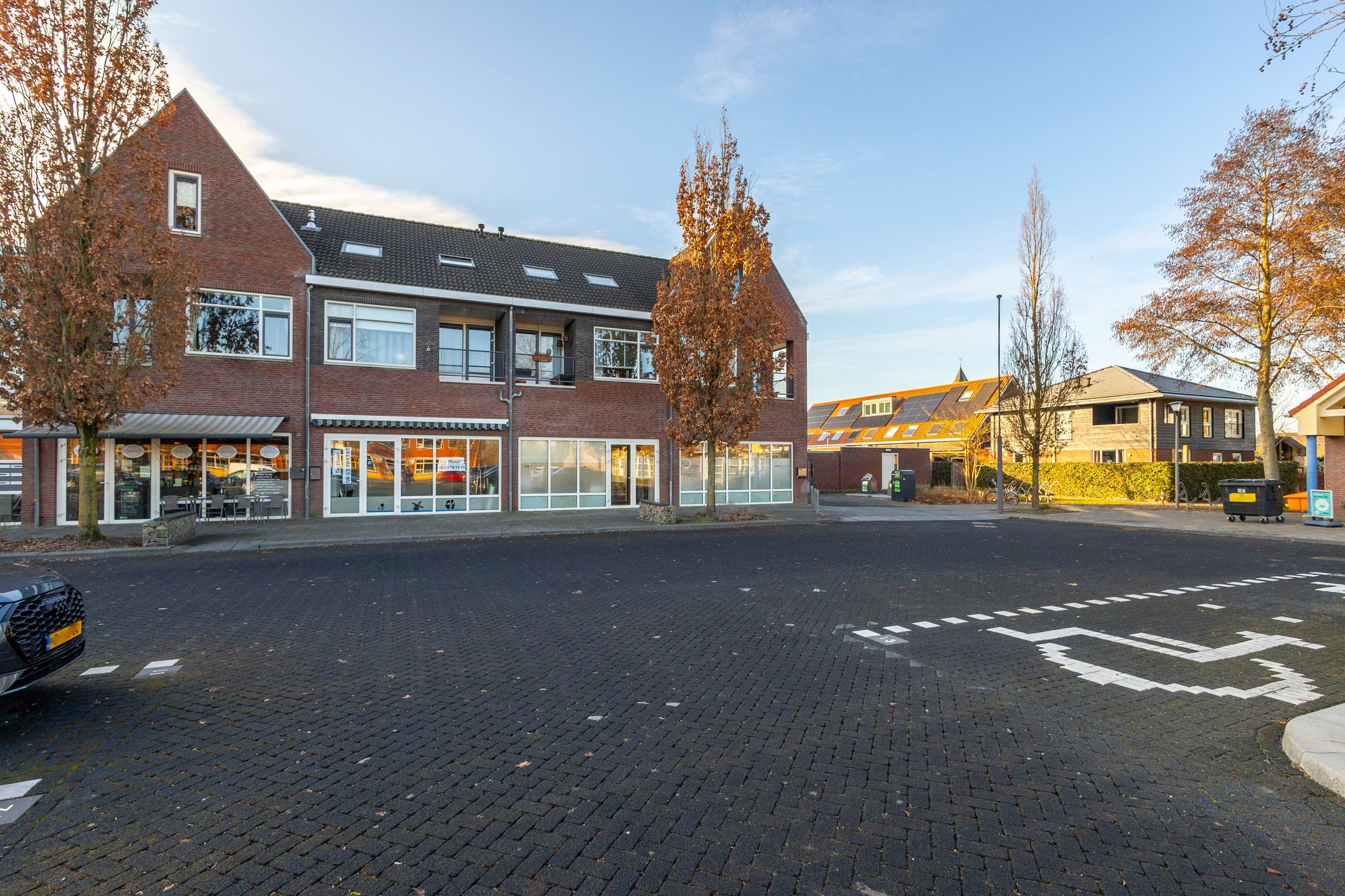 Foto 36 van Dirk IV-plein 30