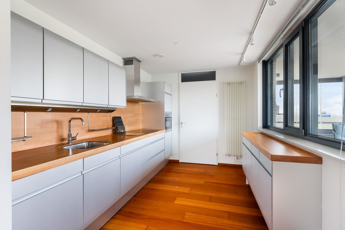 Photo 29 of Generaal Stafsingel 37