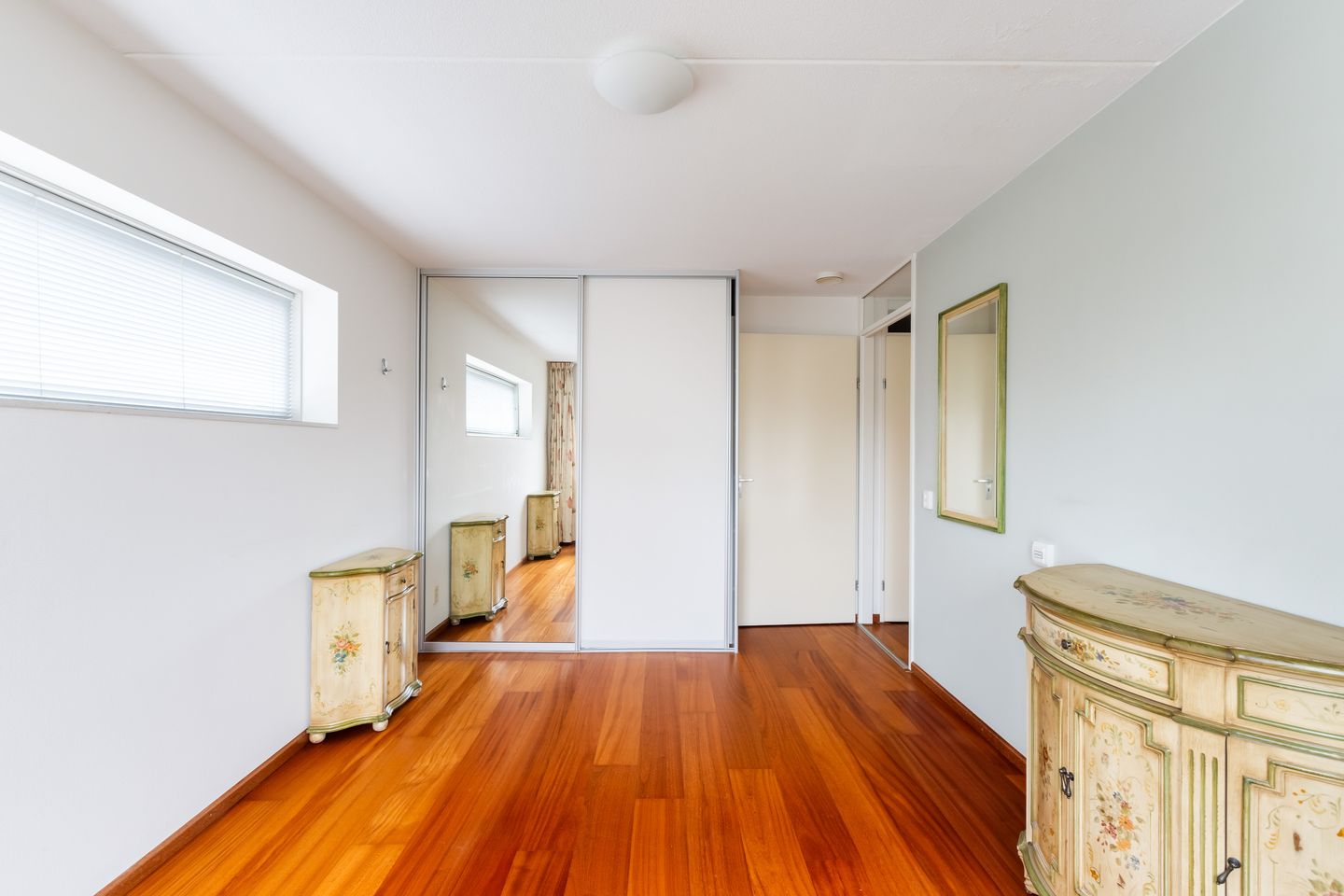 Photo 44 of Generaal Stafsingel 37