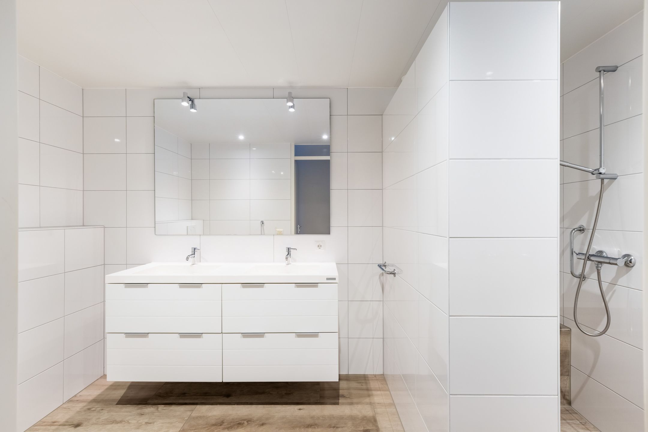 Photo 45 of Generaal Stafsingel 37