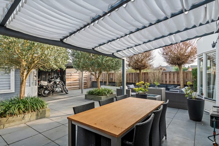 Foto 4 van P. Oosterleestraat 11