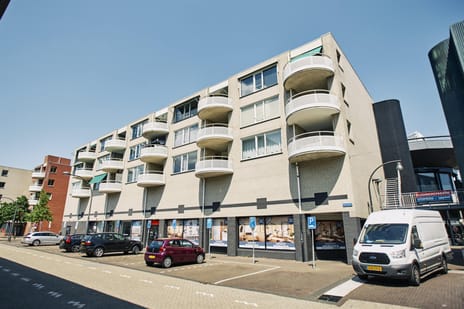 Reaalhof en Stationsplein main image