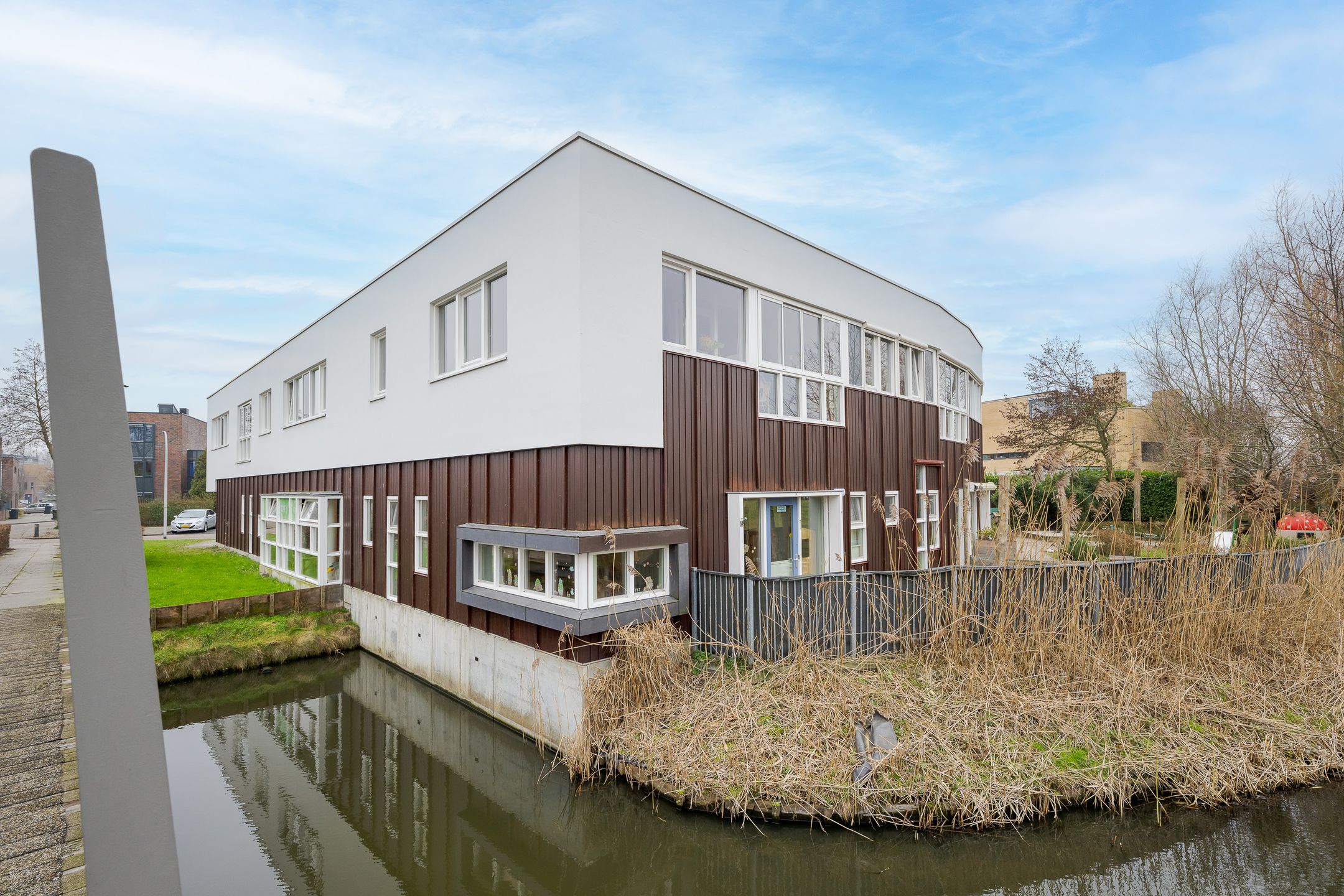 Ter Lips 135, Voorschoten