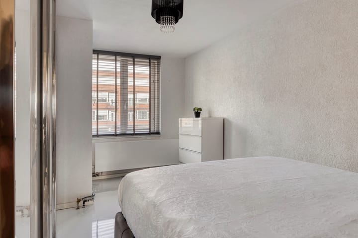 Foto 28 van Rotterdamsedijk 373