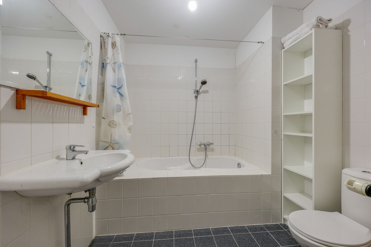 Photo 4 of Puerto Ricostraat 51