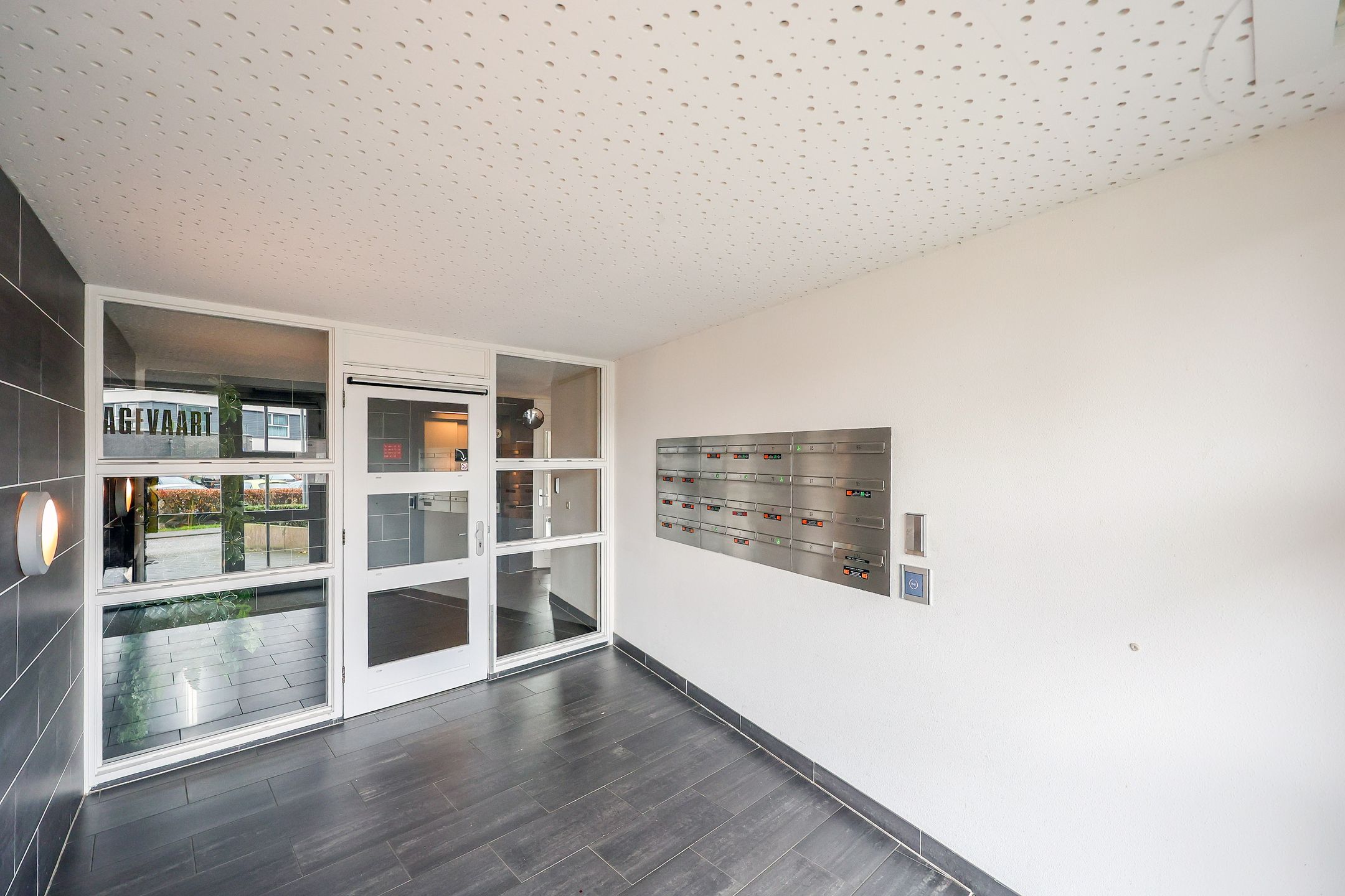 Photo 9 of Puerto Ricostraat 51