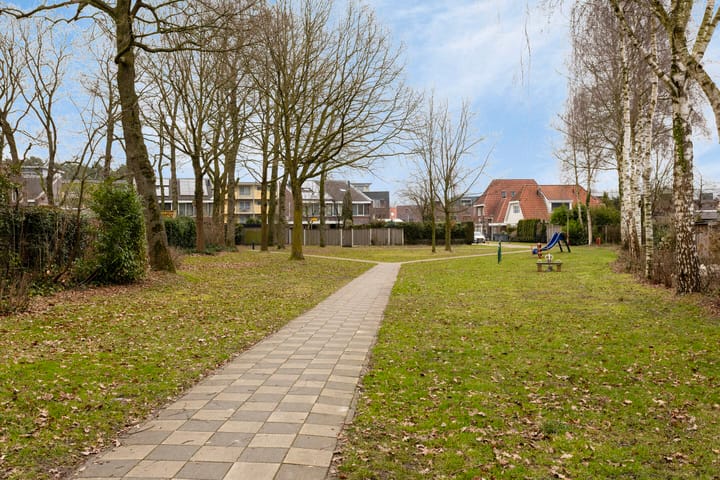 Photo 33 of Eekmaatlaan 43