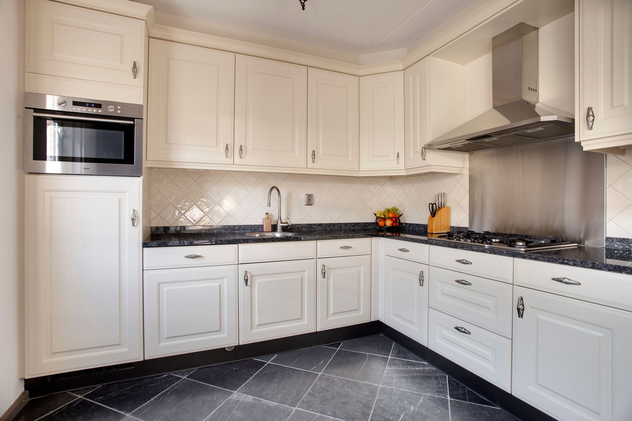 Foto 12 van Pluutstraat 112