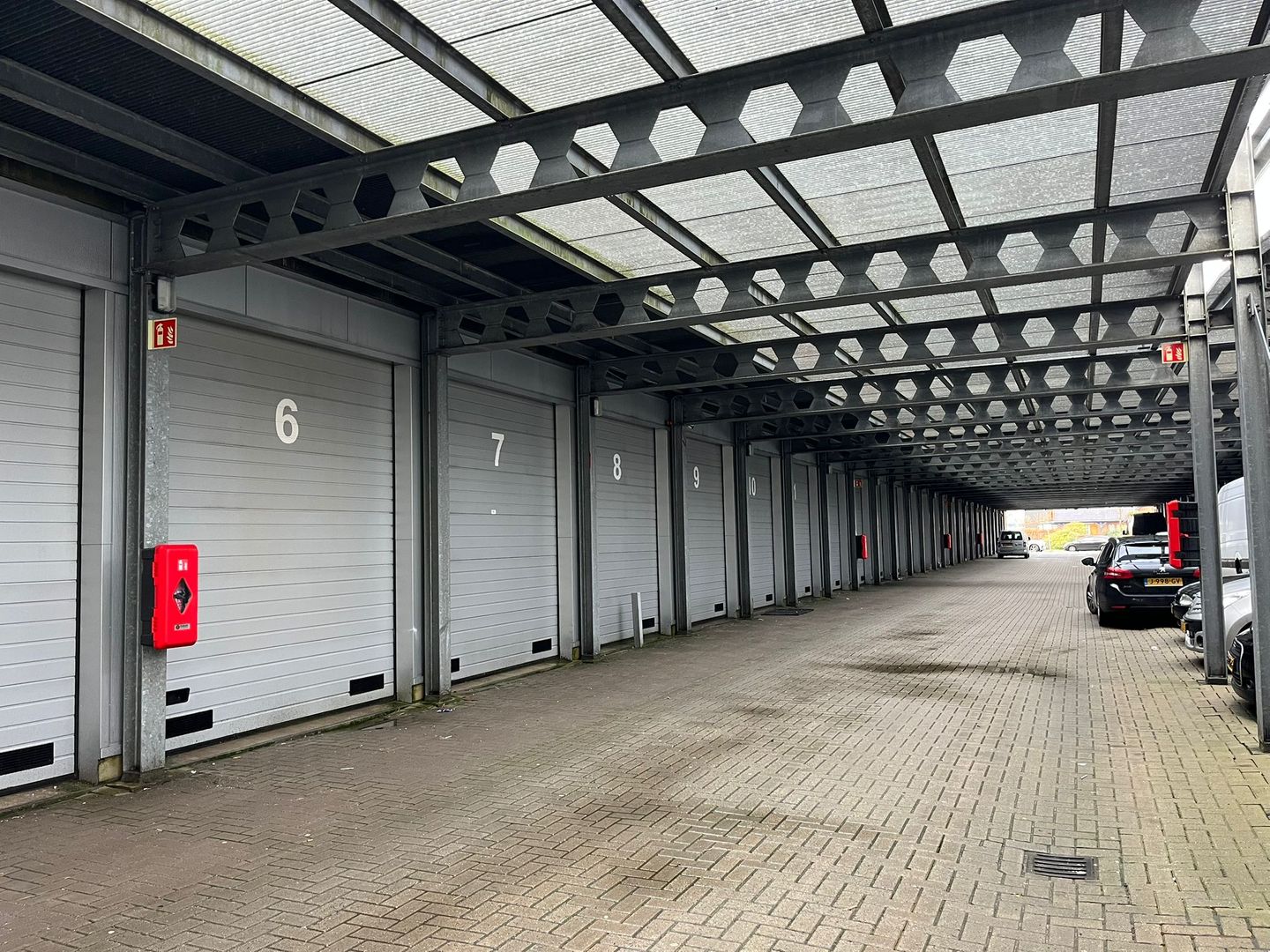 Bekijk foto 2 van Naaldwijkseweg 76