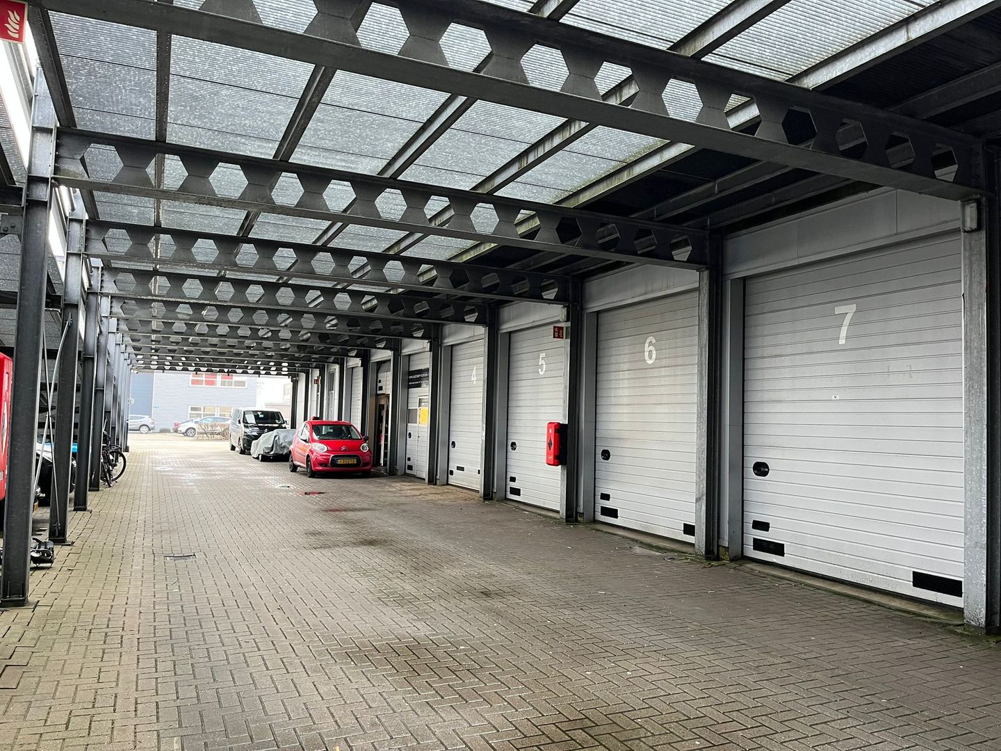 Bekijk foto 4 van Naaldwijkseweg 76